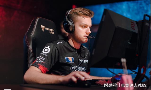 包含PSG血洗BRO,Ruler极限生还后反打焦点之战全球总决赛,强势挺进下一轮的词条 包含PSG血洗BRO,Ruler极限生还后反打焦点之战全球总决赛,强势挺进下一轮的词条