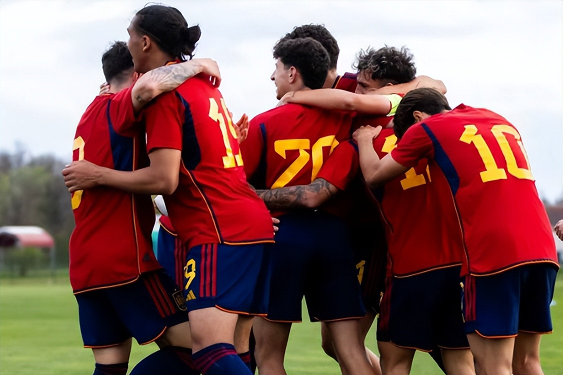 开云体育入口-波兰队力克英格兰队，马龙点燃赛场的简单介绍